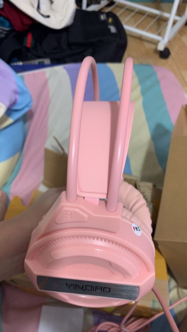 Sakura Pink Gaming Headphones photo review