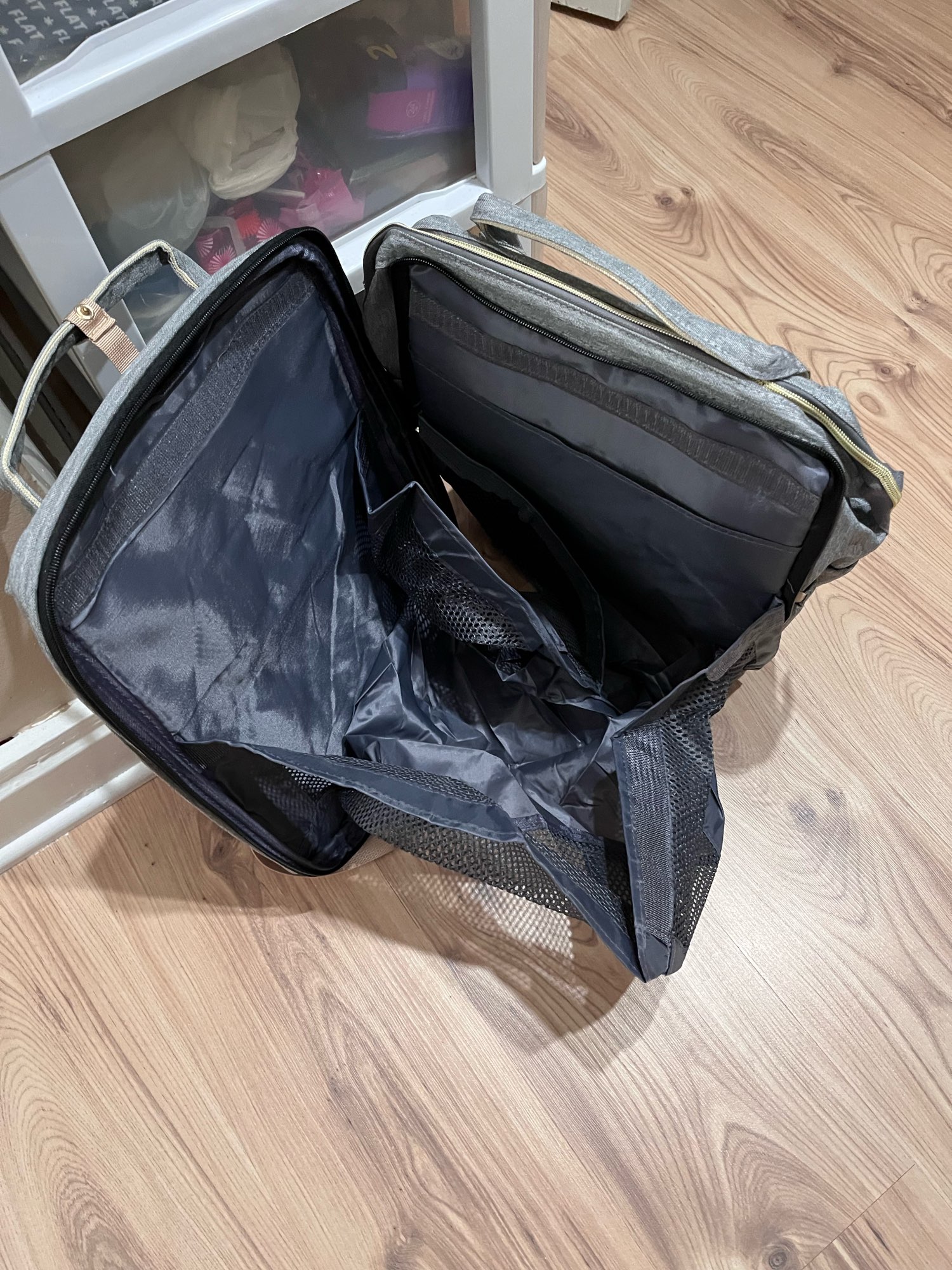 Multifunctional Large-capacity Folding Crib Backpack photo review