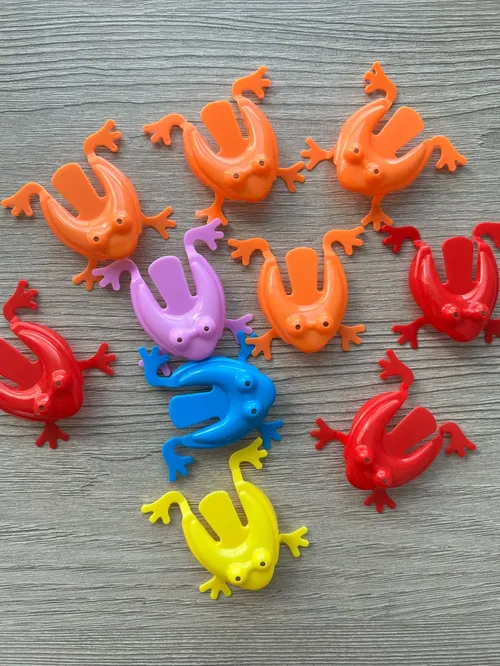 Assorted Jumping Frogs Stress Relief Toys for Kids and Adults photo review