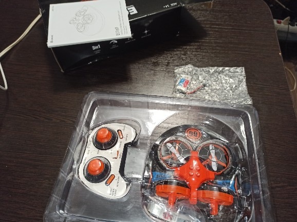 3-in-1 Flying Air Water & Land Hovercraft RC Drone RTF Quadcopter photo review
