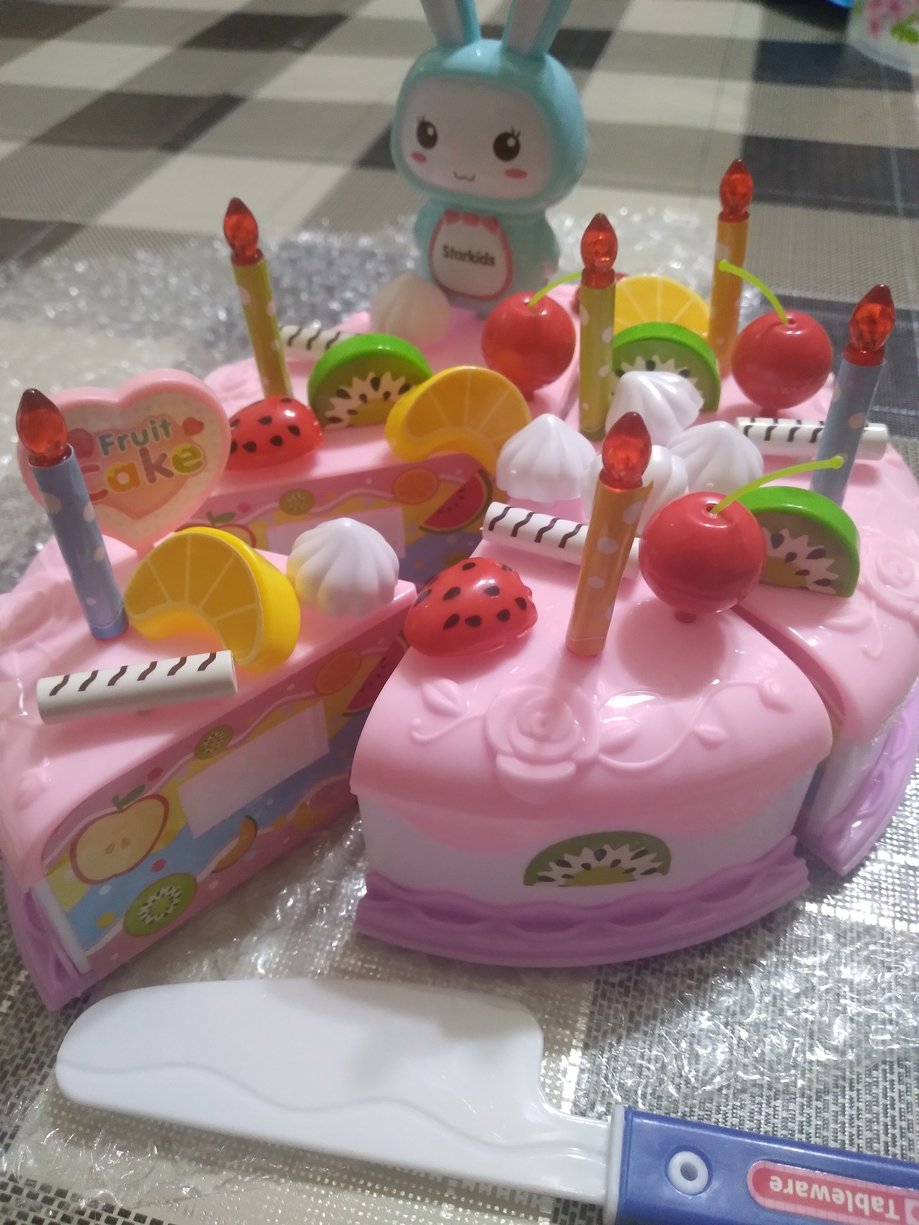 37-Piece Pretend Play Kitchen Toys with Cake Food for Kids photo review