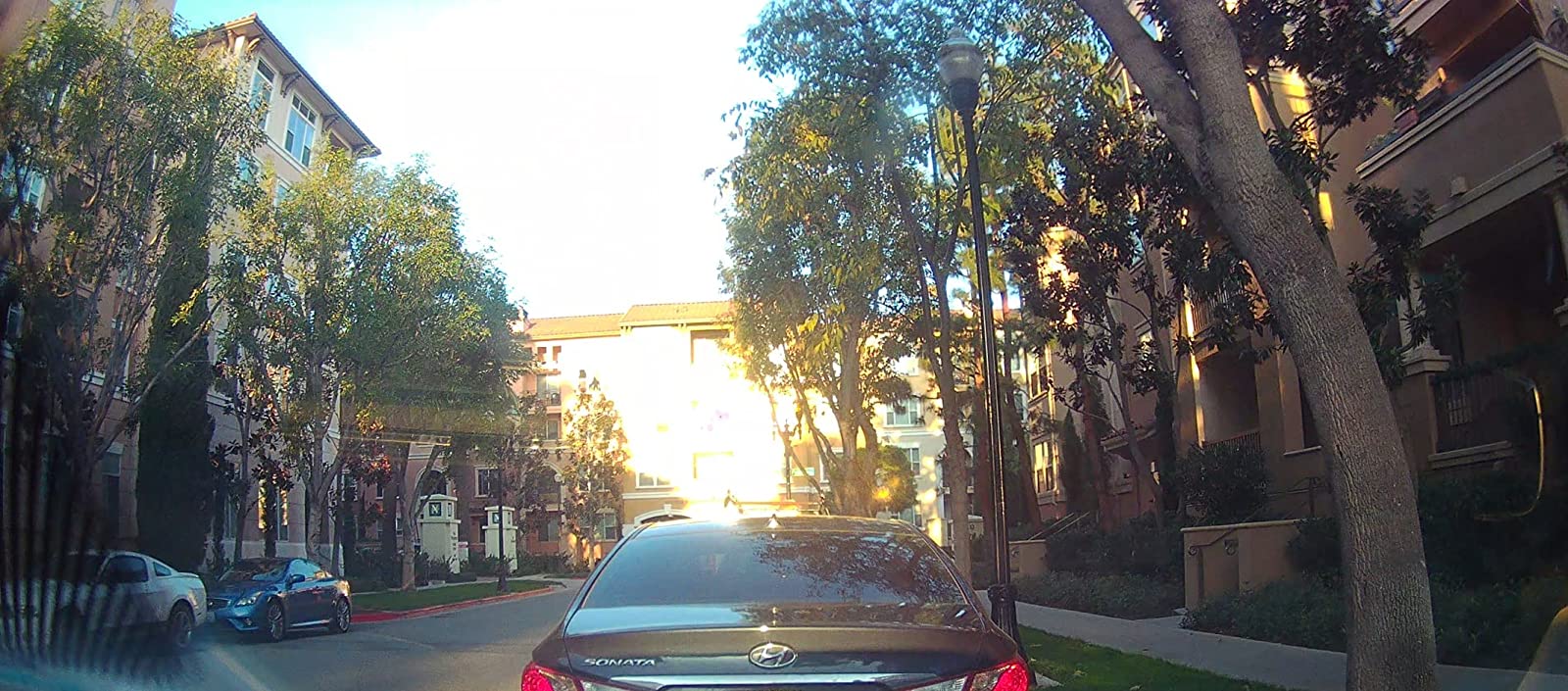 4 Inch 3Lens Hd Car Dvr Rearview Video Dash Cam photo review