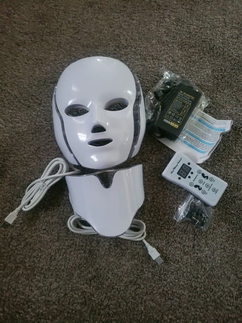 7 Colors LED Photon Light Therapy Mask - Face And Neck Treatment photo review