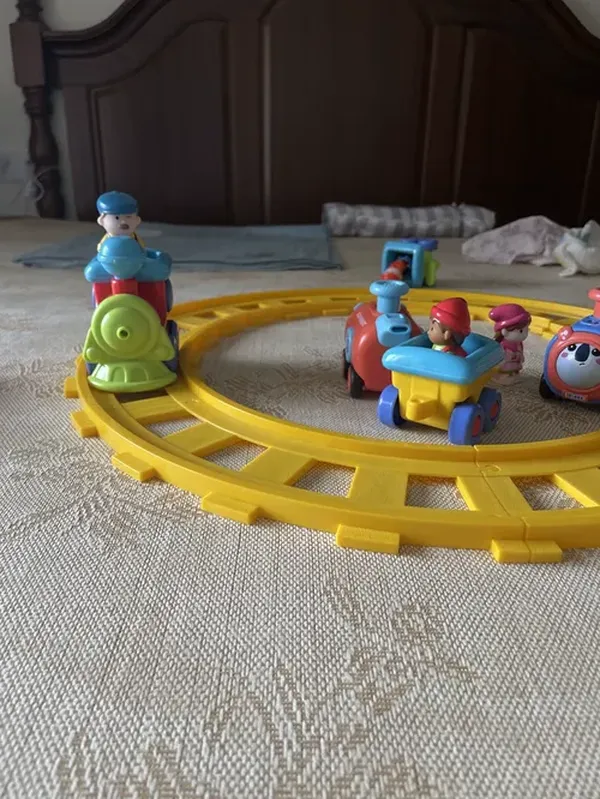 Baby Toys Train Set, Musical Electric Train Toys, Toddler Electric Train Set, Musical Train Toys with Tracks photo review