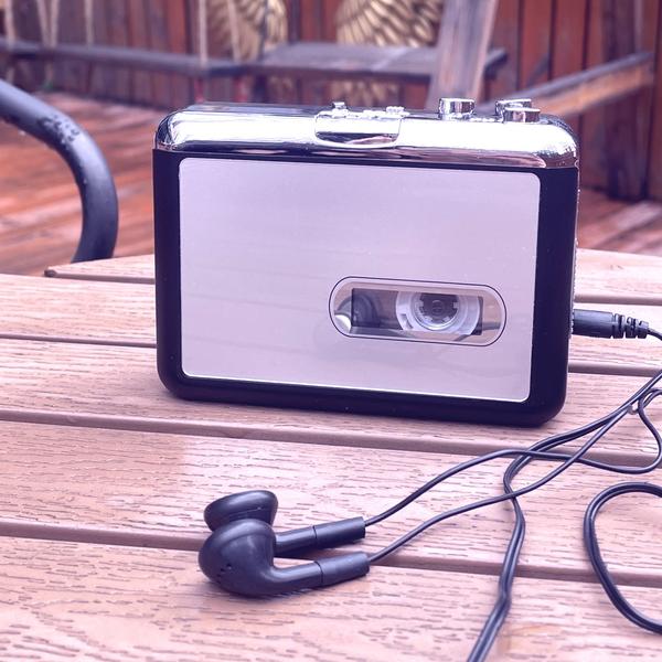 Cassette Tape To USB Converter, Cassette Tape Player Record Tape to MP3 Digital Converter, Portable Cassette Player photo review