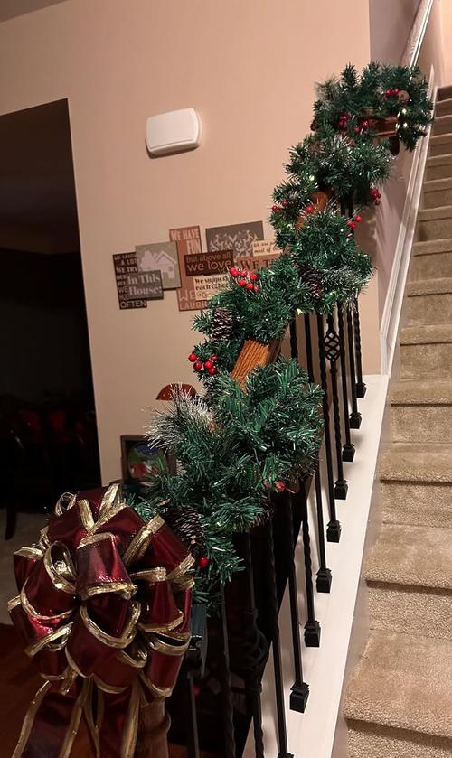 Christmas Garland Decoration with Warm LED Lights, Pre-Lit Lighted Christmas Garland Decorated with Pine Cones photo review