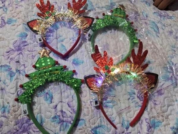 LED Christmas Hairband with Snowflake and Xmas Tree for Party Decoration photo review