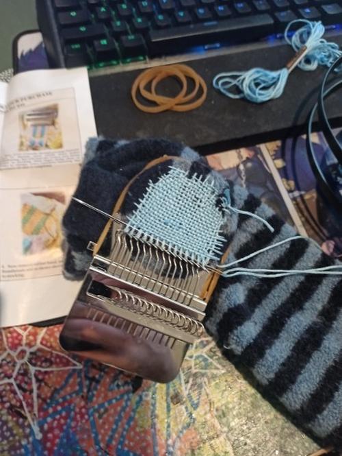 Small Wood Loom Darning Weaving Frame for Clothes photo review