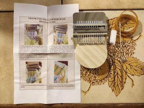 Small Wood Loom Darning Weaving Frame for Clothes photo review