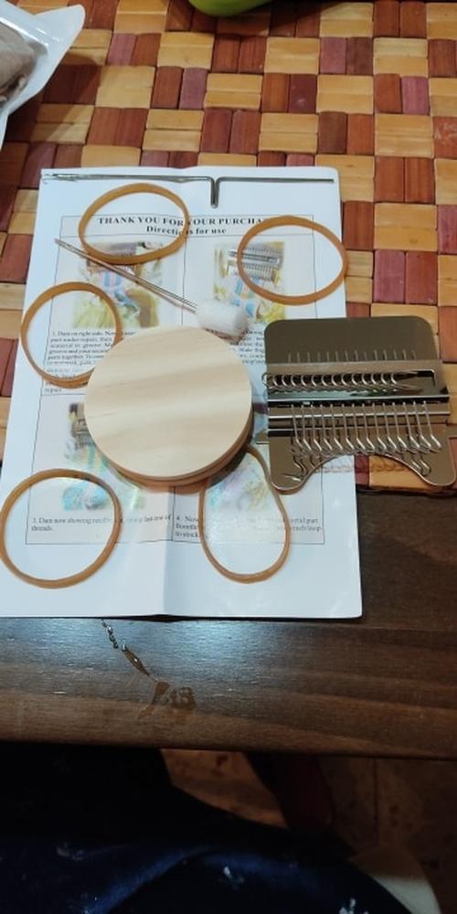 Small Wood Loom Darning Weaving Frame for Clothes photo review
