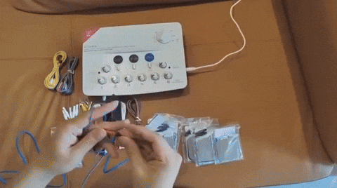 Digital Acupuncture Massager with LCD, 6-Channel Pulse Output
