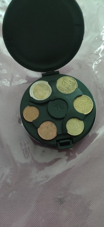 Easy Pocket Coin Dispenser for Euro Dollar Coin Storage photo review