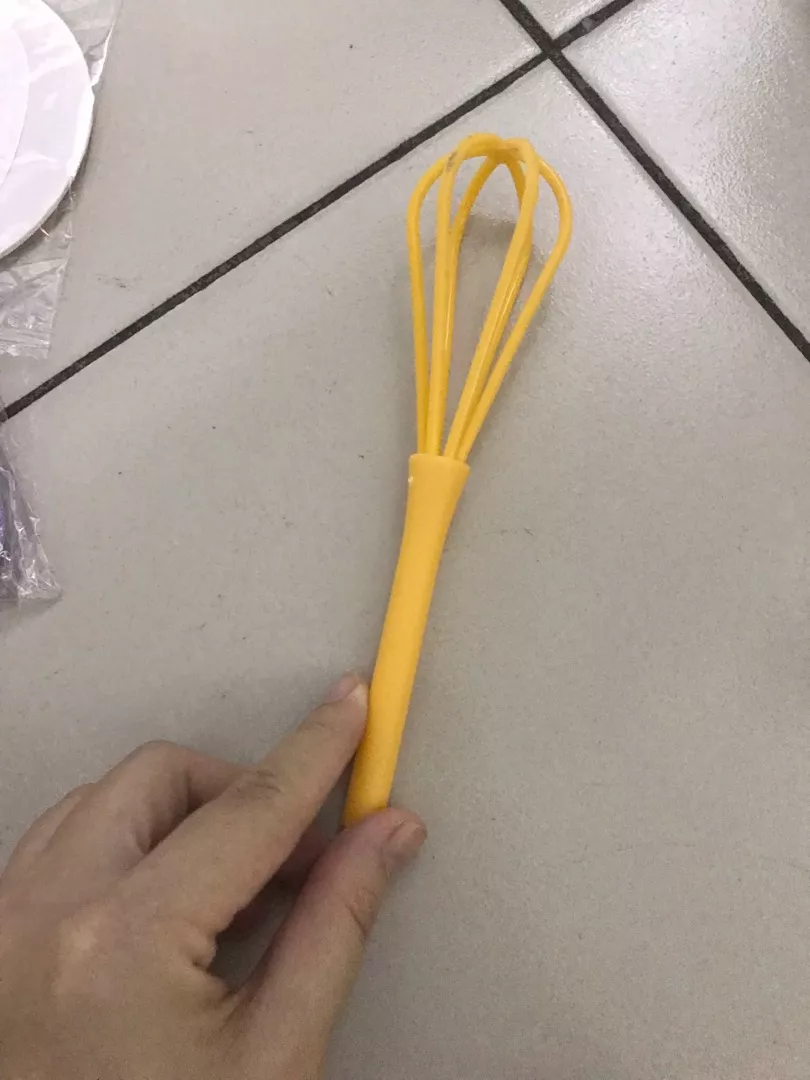 18.5cm Mini Whisks Non Scratch Kitchen Plastic Whisks For Cooking Small  Mini Heat Resistant Manual Egg Blender For Egg Tools