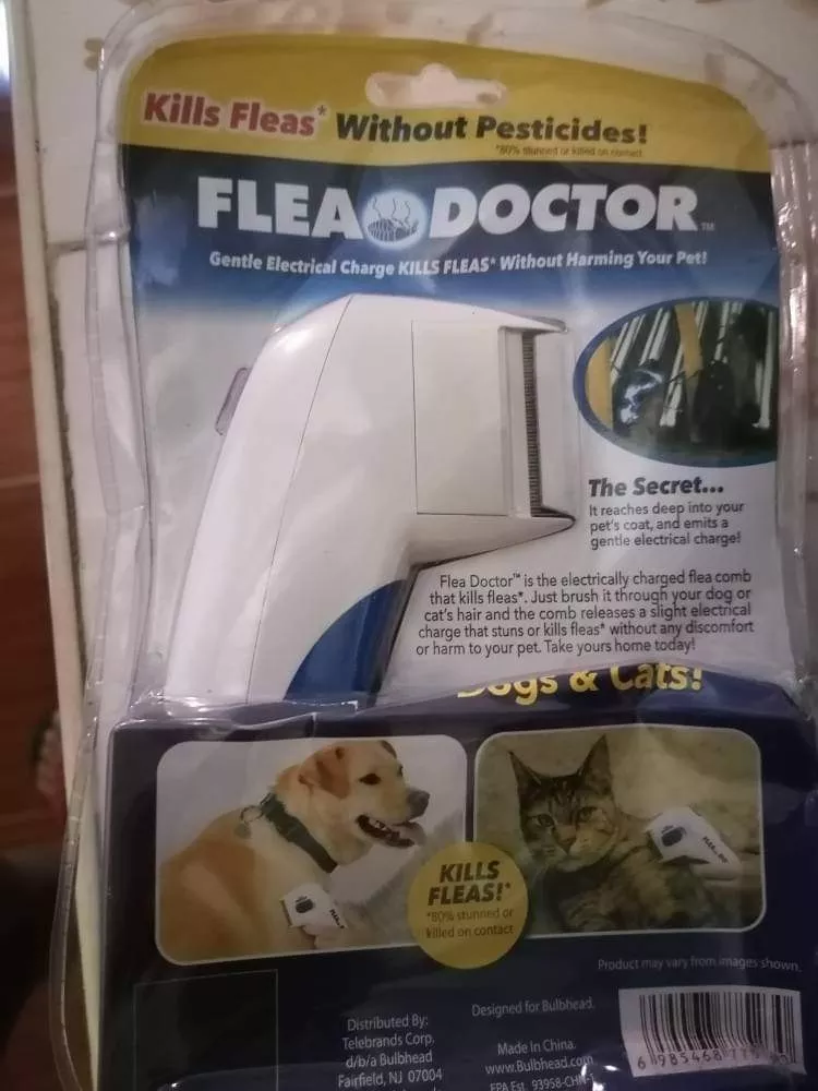 Electric flea outlet & tick comb