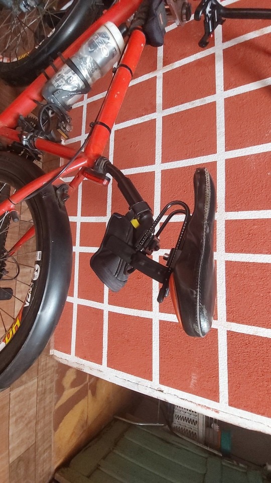 First Ever Attachable Bike Suspention photo review