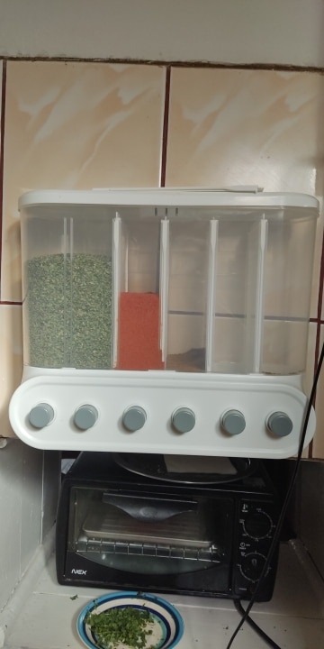 Wall-Mounted Food Grain Storage Boxes - Moisture-Proof & Airtight Kitchen Container photo review