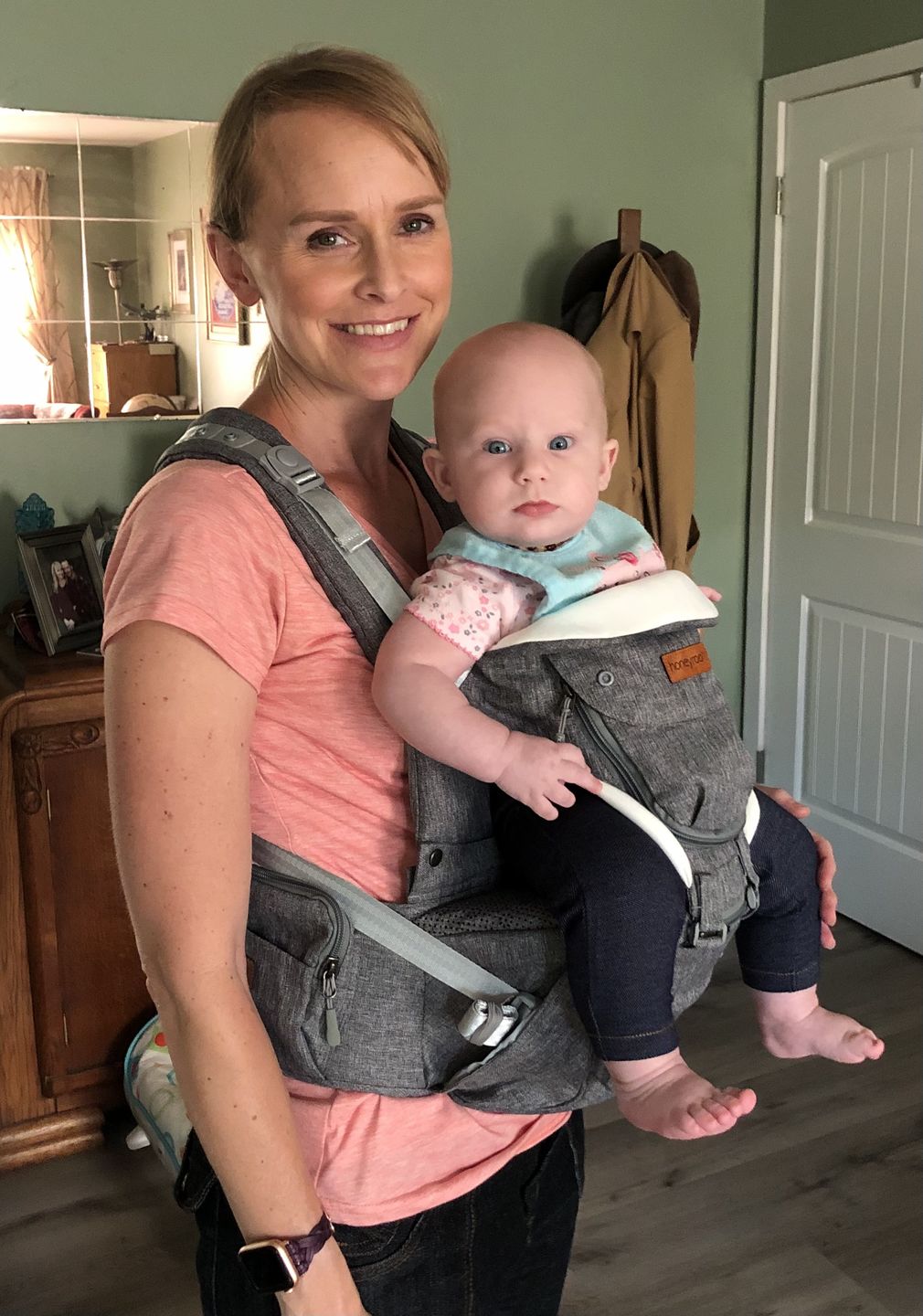 Front Facing Baby Carrier With Hipseat For Travel photo review