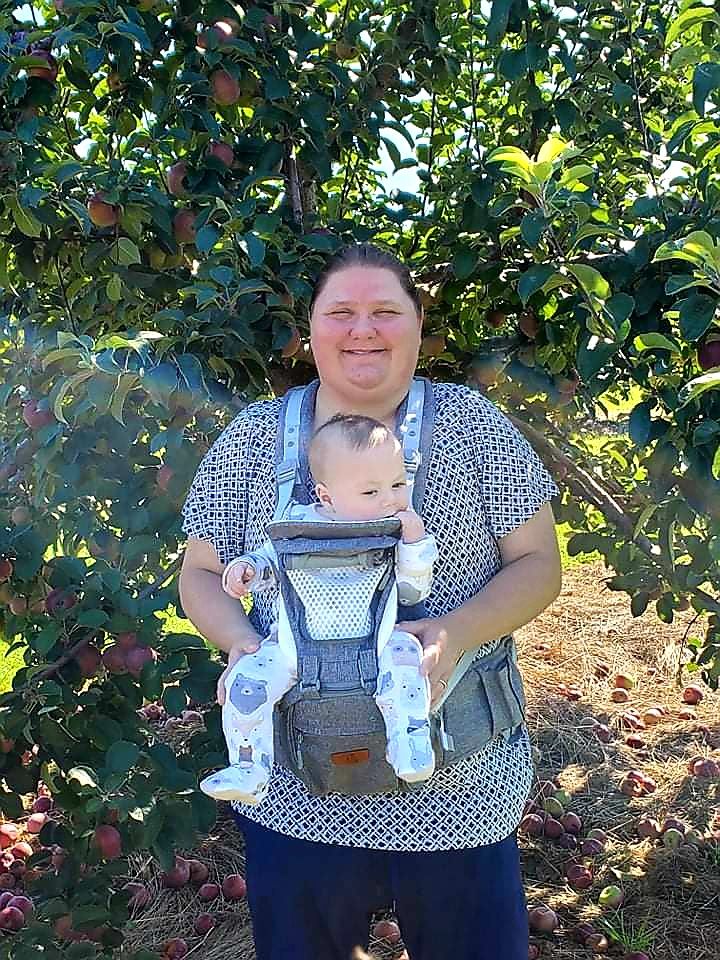 Front Facing Baby Carrier With Hipseat For Travel photo review