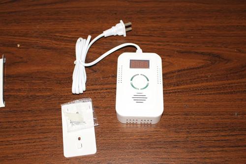 Natural Gas and Carbon Monoxide Detector, Plug-in Gas Leak Detector, CO Sensor Detector with LED Digital Display photo review