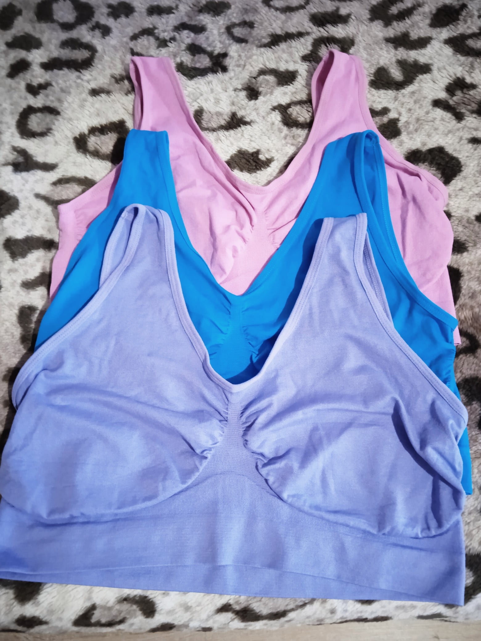 Seamless Genie Bra Sports Bra without Steel Ring for Yoga Fitness photo review