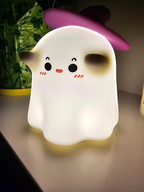 Ghost Night Light, Halloween Decorations Night Light, Silicone Rechargeable Night Lamp with 3 Level Dimmable photo review