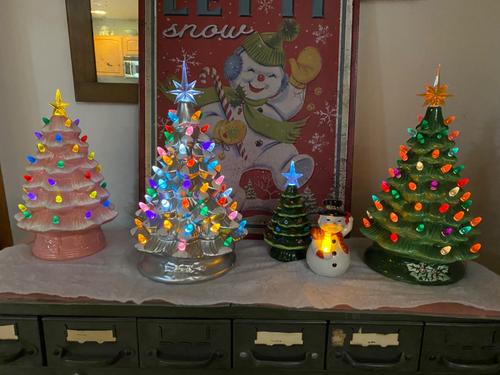 Hand Painted Ceramic Christmas Tree, Green 15-inch Pre-Lit Tree photo review