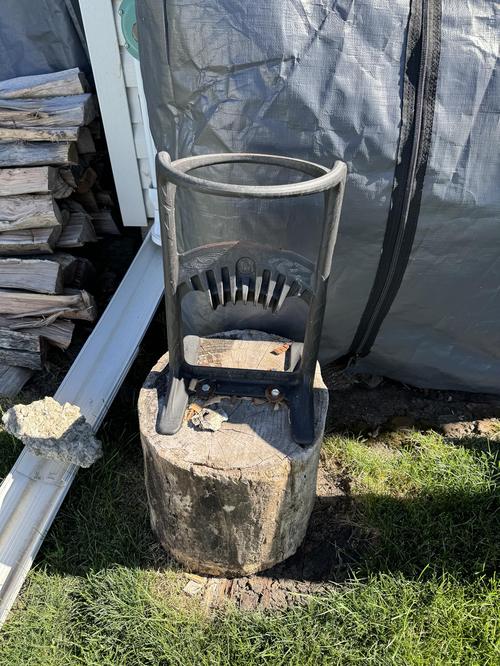 Heavy-Duty Metal Wood Chopper Tool for Household Use photo review
