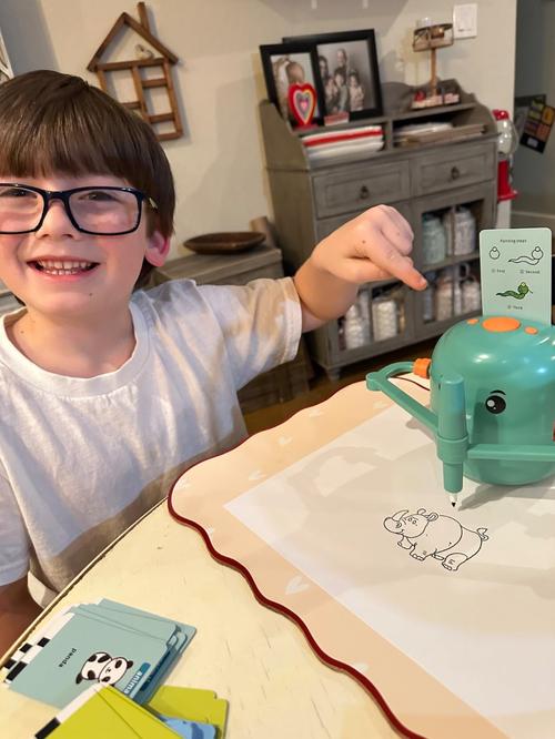 Interactive Educational Drawing Robot Toy for Kids Learning Fun photo review
