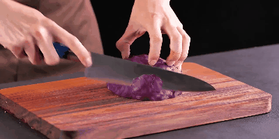 https://katycraftimage.s3.eu-west-2.amazonaws.com/kitchen-knives-set-japanese-knives-blue-resin-handle-damascus-chef-knife-santoku-cleaver-slicing-knives-137967-desc-PJW1FUDAHS.gif