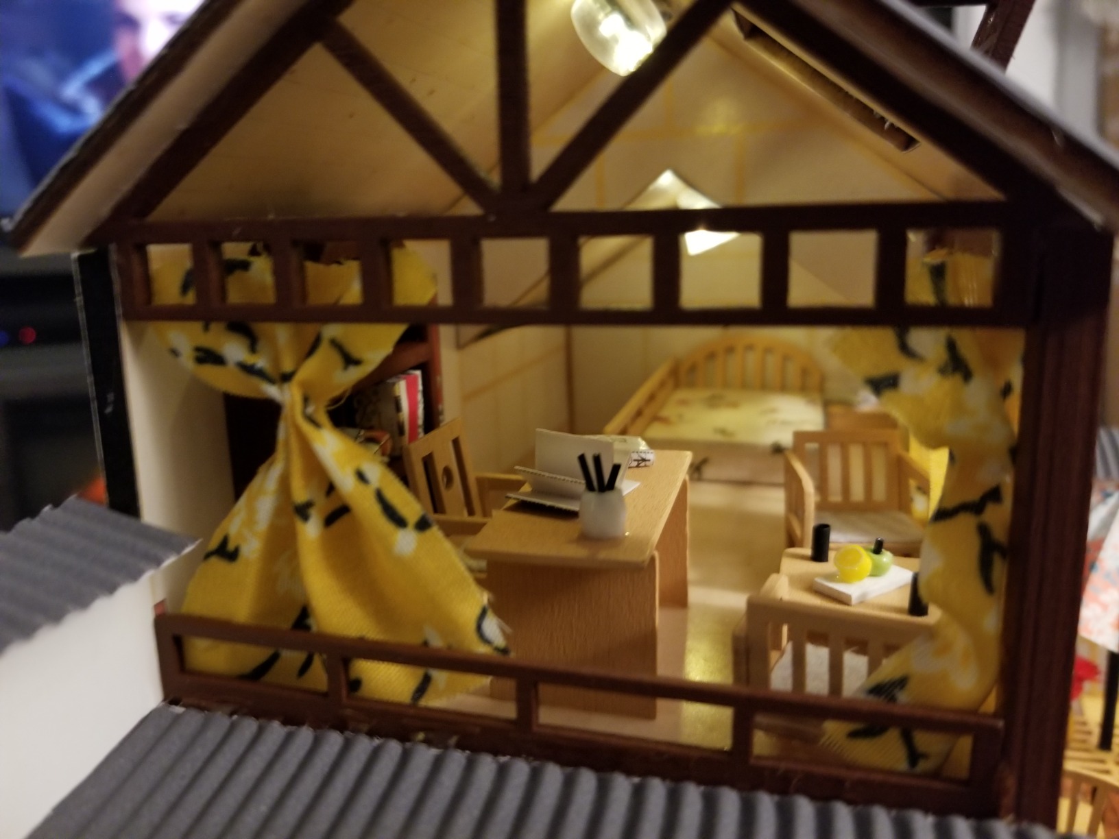 Large Realistic Wooden Doll House With Led Lights photo review