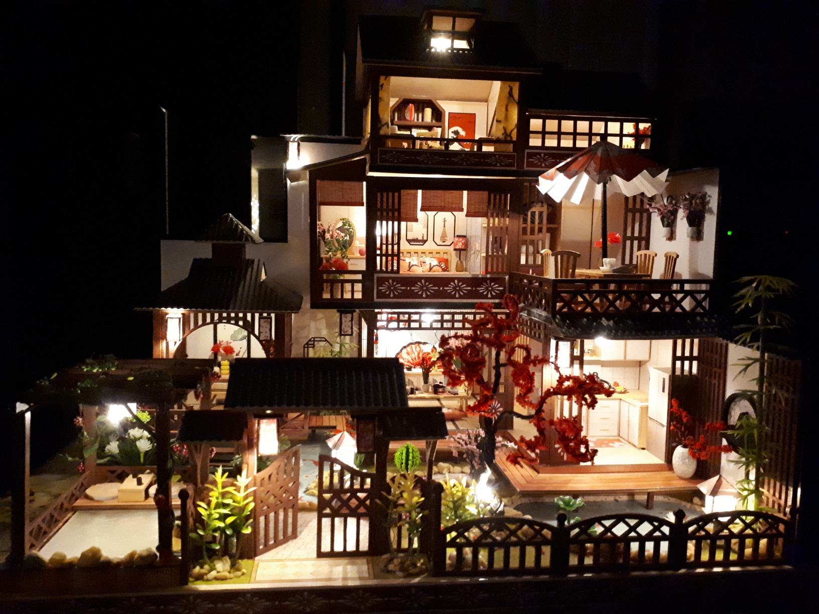 Lighted dollhouse cheap