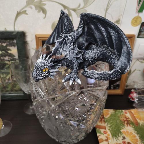 Gothic Garden Dragon Guardian Statue Outdoor Decor photo review