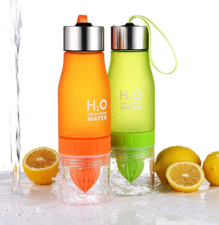 Leakproof Fruit Infuser Water Bottle with Citrus Juicer