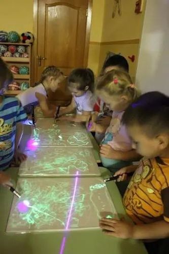 Led Light Drawing Board For Kids Educational Toy Drawing Pad 8 Light Effects Puzzle Board photo review