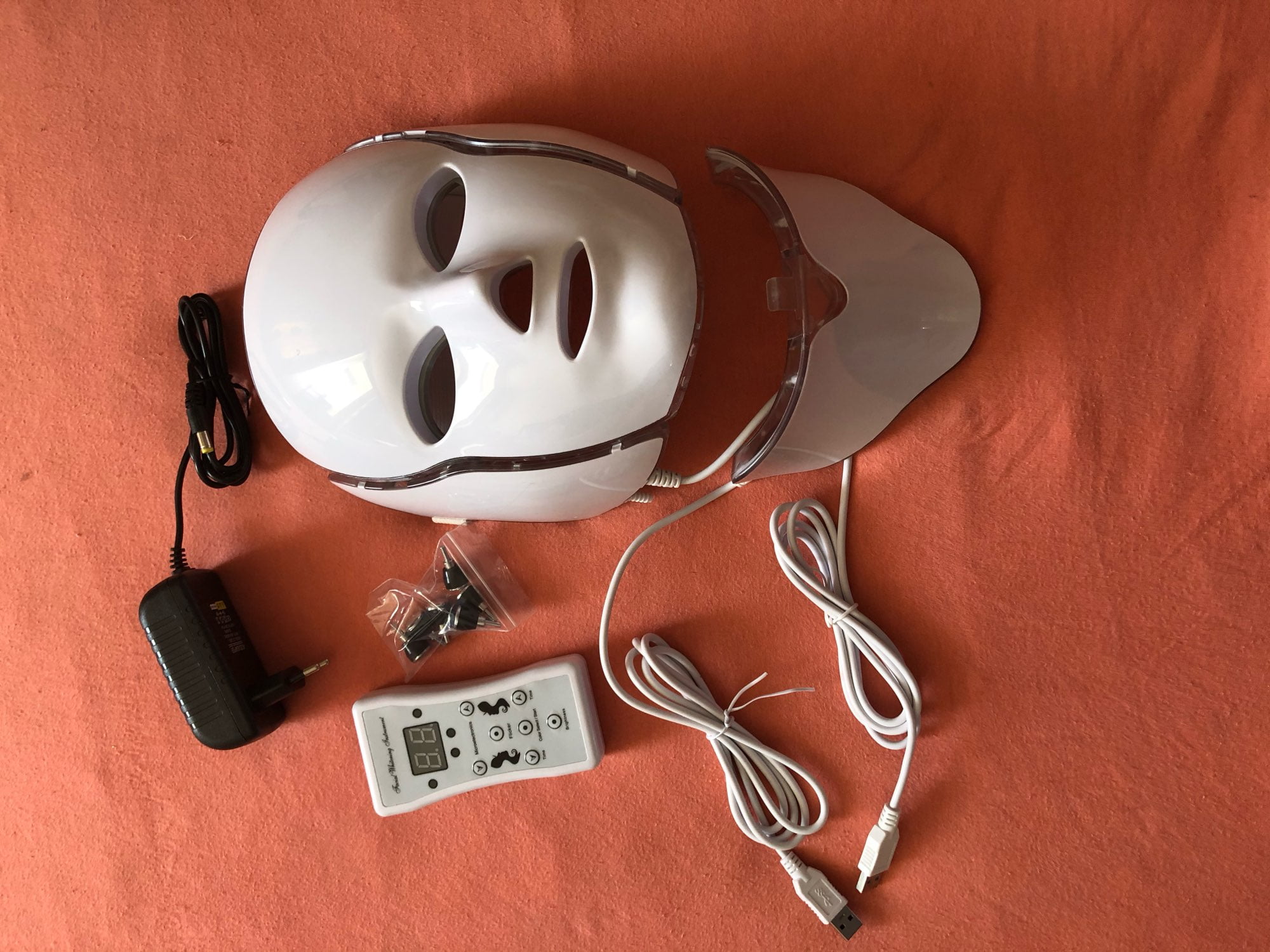 LED Light Therapy Facial Mask for Anti-Aging, Acne, and Wrinkles photo review