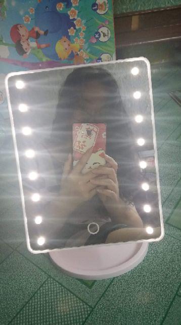 Led Sensor Beauty Mirror With 180 Degree Swivel Function photo review