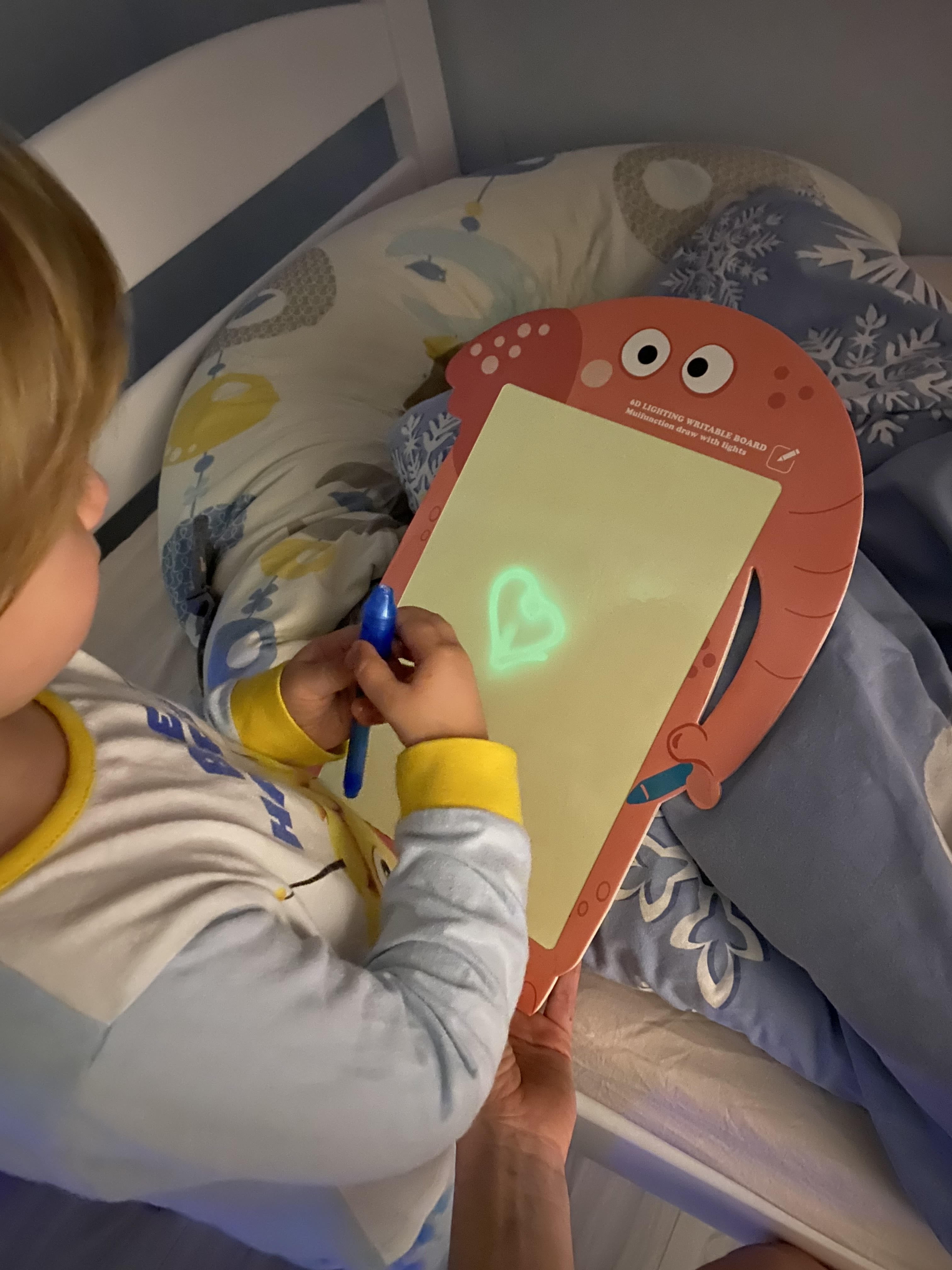 Light Drawing Pad - 3D Magi 8 Light Effects Educational Toy photo review