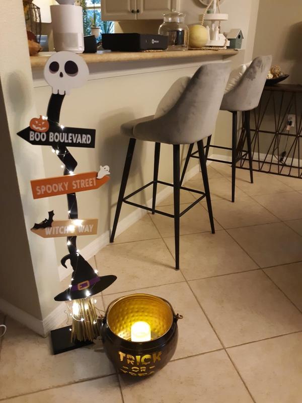 Lighted Halloween Wooden Witch’s Broom For Indoor Outdoor Porch Yard Decor - Spooky Light Up Halloween Witch Decorations Sign photo review