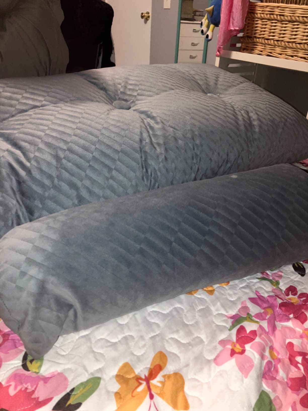 Luxury Triangular Wedge Pillow Bolster Bed Headboard photo review
