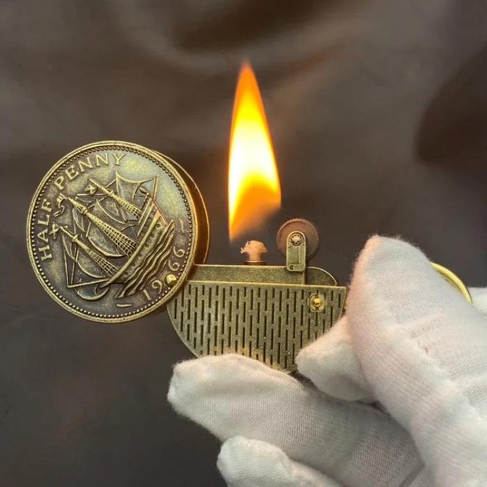 Metal Kerosene Lighter with Lacquer Finish