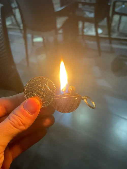 Metal Kerosene Lighter with Lacquer Finish photo review