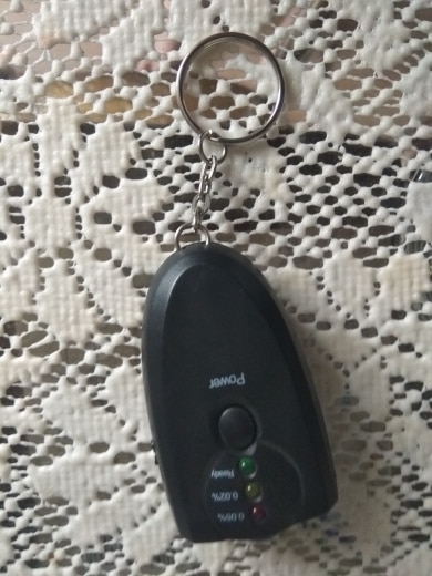 Mini Alcohol Breathalyzer With Flashlight And Key Chain photo review
