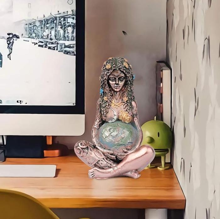 Mother Earth Goddess Resin Statue Home Garden Decor Ornament