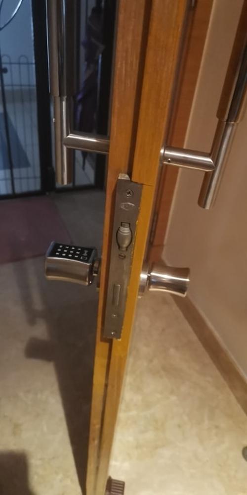 Waterproof Bluetooth Smart Cylinder Lock with App Control photo review