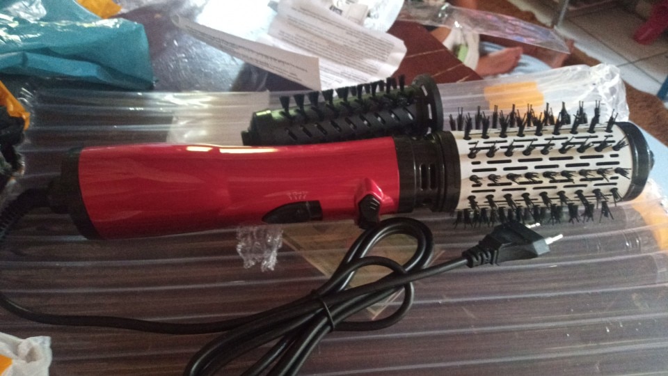 Multifunctional Hair Dryer Volumizer Curler Comb with Rotating Roller Brush photo review