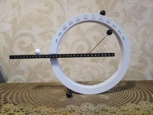 Magnetic Ball Perpetual Calendar Desk Decor photo review