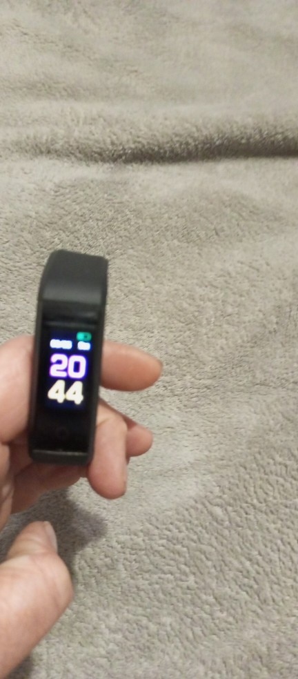 Smart Bracelet with Bluetooth Heart Rate Monitor and Activity Tracker photo review