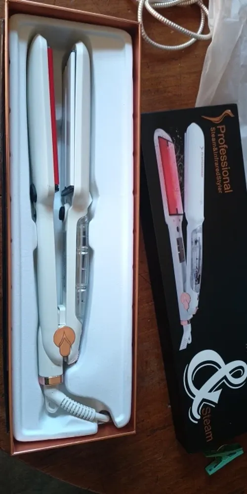 Professional Steam Hair Straightener with LED Display and Ceramic Plates photo review