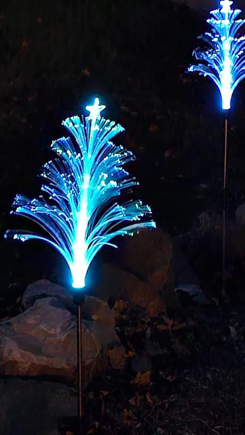 Solar Christmas Tree Lights Decorations Outdoor Waterproof 5 Layer Optical Fiber 7 Color Changing for Yard Pathway Outside photo review