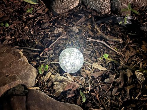 Solar Globe Lights Outdoor Waterproof, Solar Balls for Garden, Cracked Glass Ball Solar Lights Outdoor, Solar Orbs for Outside photo review